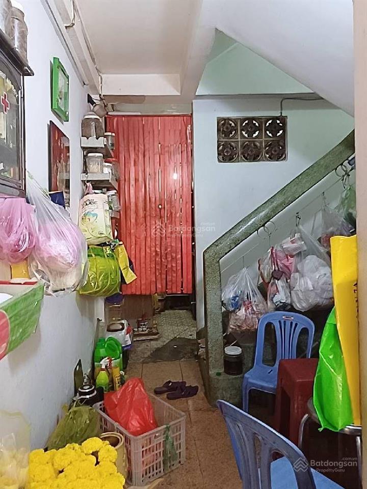 Quận 5  hẻm xe hơi hà tôn quyền sát vách quận 11  chủ lâu đời  nhà xây kiên cố chắc chắn  6 tỷ.