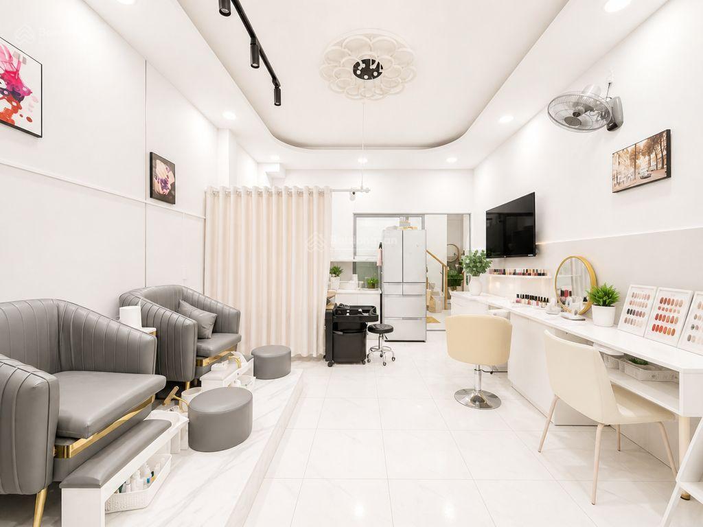 Hẻm xe hơi sát landmark 81 nguyễn văn thương (d1) bình thạnh 4pn 5wc  chỉ 8,65 tỷ
