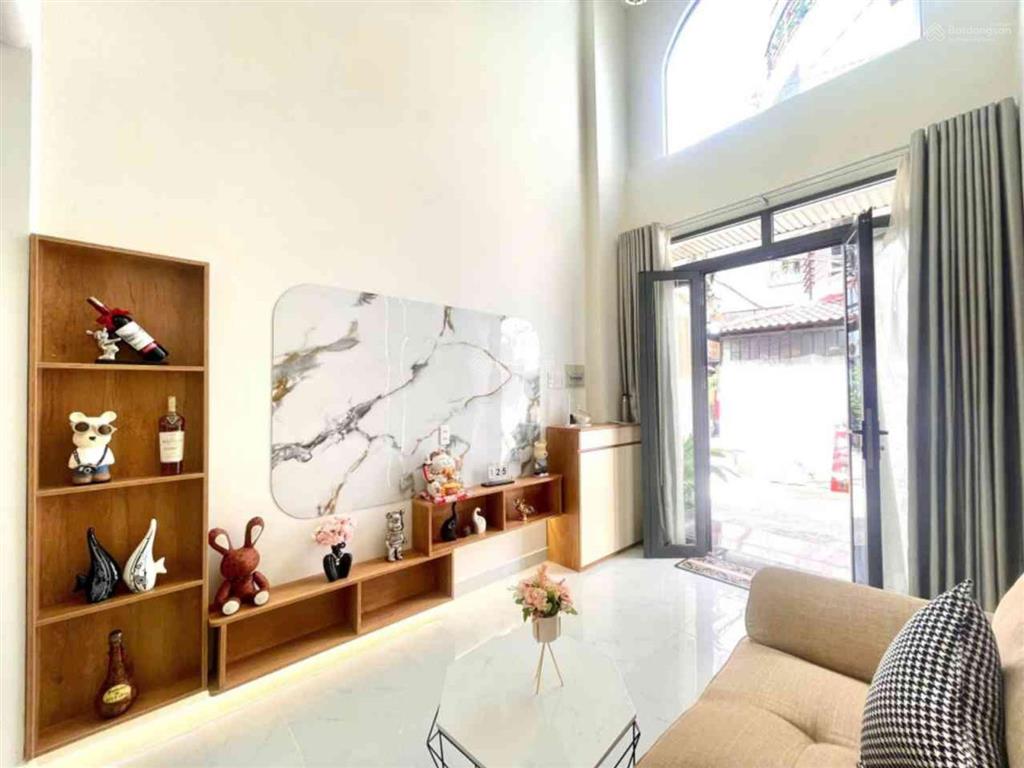 Hẻm 4m lê quang định nguyên hồng 5 tầng 32m2 4pn 4wc chỉ 6 tỷ nhỉnh