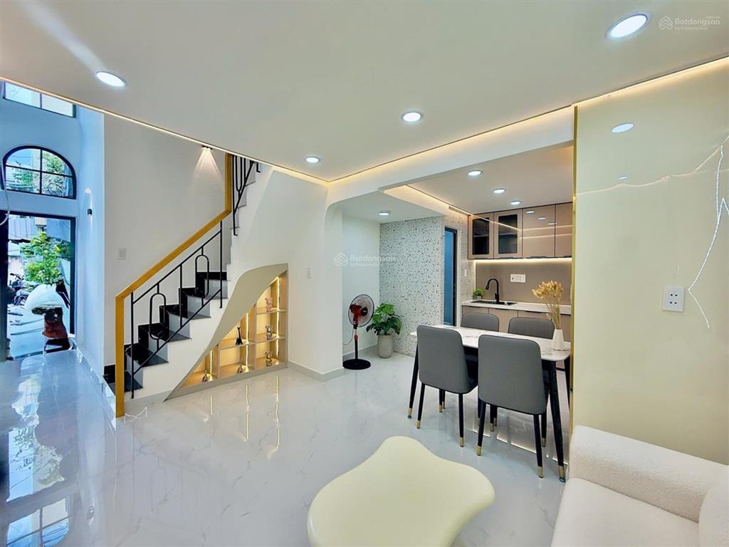 Ngang 6m nguyễn xuân ônchợ bà chiểu 3 tầng 2 pn