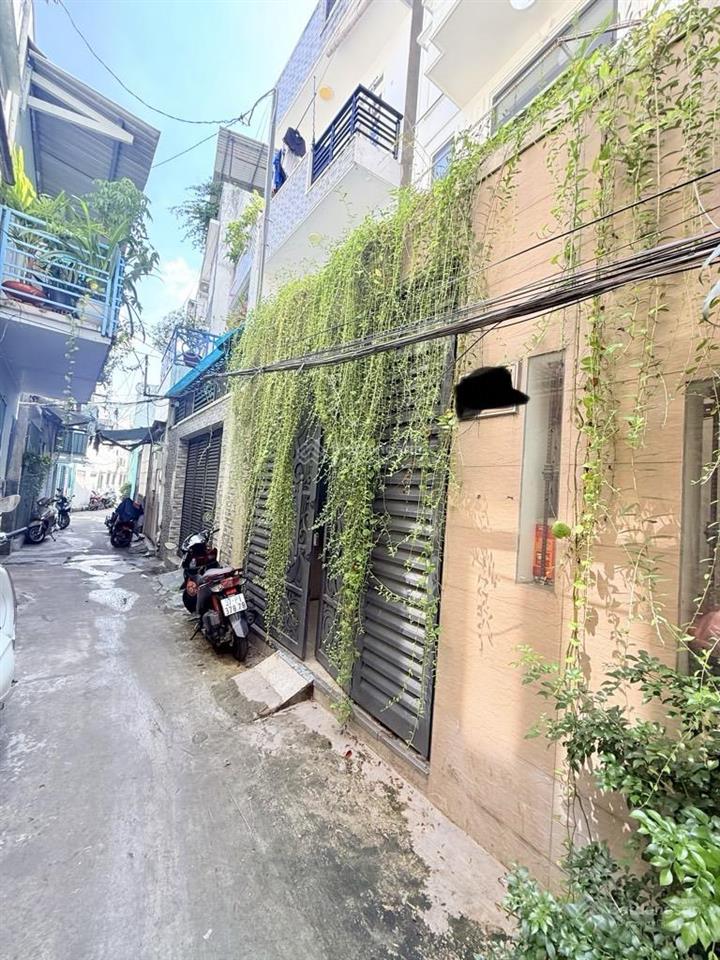 Bùi đình túy  10m ra hẻm xe tải thông thông ngô đức kế ~ 60m (4.6x13) 4 tầng 4 pn 4 wc