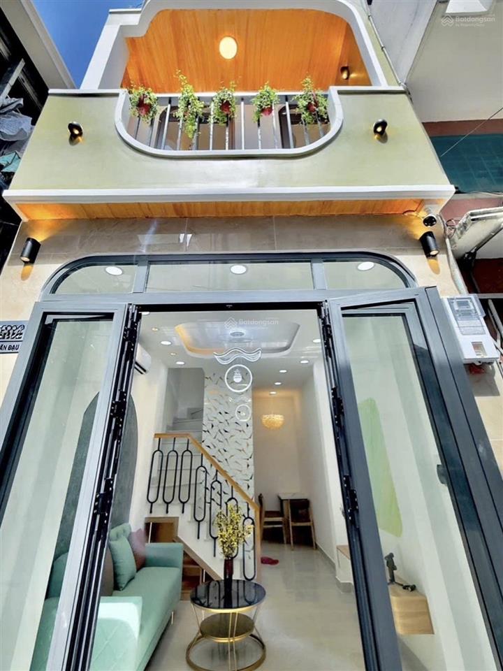 Nhà đẹp khu lam sơn phú nhuận  giáp quận 1  sát mặt tiền nhà 2 tầng nguyễn văn đậu, phú nhuận