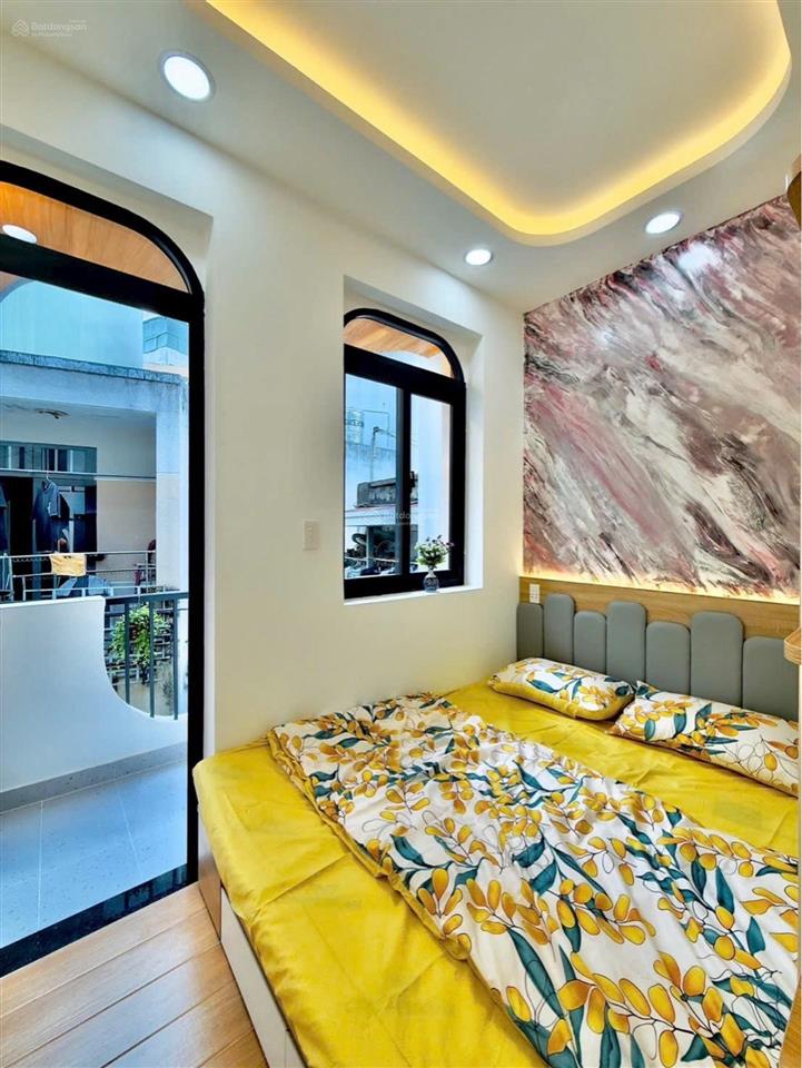 Nhà đẹp khu lam sơn phú nhuận  giáp quận 1  sát mặt tiền nhà 2 tầng nguyễn văn đậu, phú nhuận
