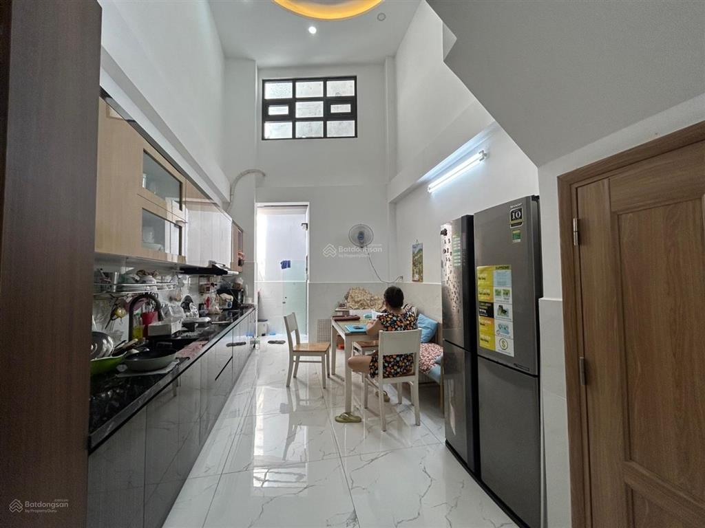 4 tầng hẻm xe hơi nguyễn văn đậu  ngay chợ cây quéo  nhà mới ở ngay  5 phòng ngủ