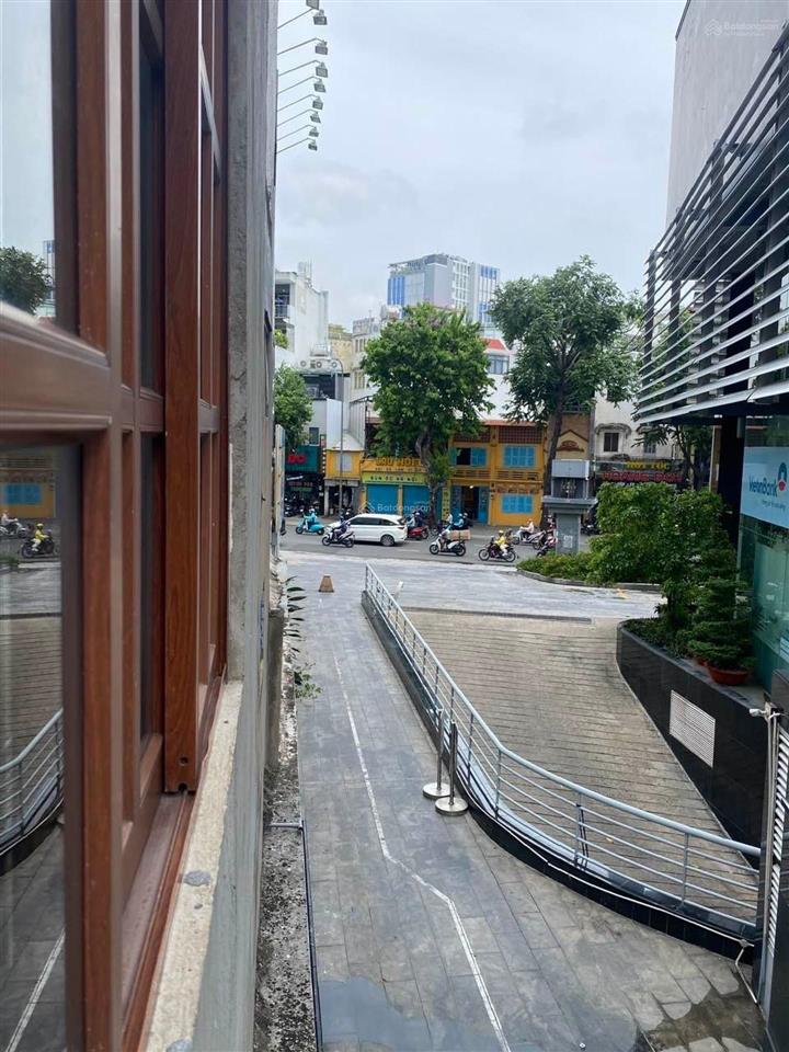 Nhỉnh 6 tỷ ngay góc võ thị sáu, đinh tiên hoàng, nguyễn phi khanh  nhà 2 lầu sổ hồng mới