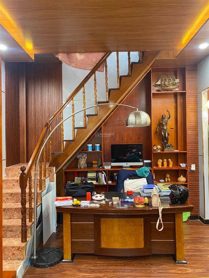 Nhỉnh 6 tỷ ngay góc võ thị sáu, đinh tiên hoàng, nguyễn phi khanh  nhà 2 lầu sổ hồng mới