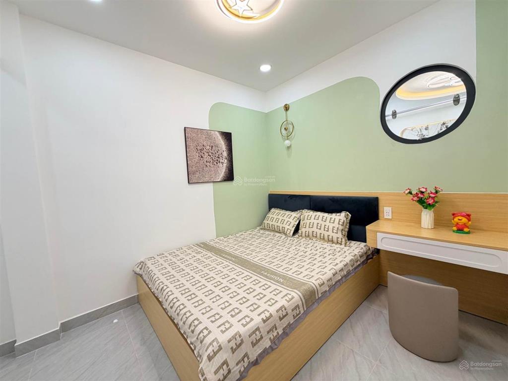 Ngang 9m  phan văn trị  2 tầng 3pn, giảm 100tr chỉ nhỉnh 6 tỷ có thương lượng cho khách thiện chí
