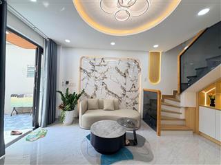 Ngang 9m  phan văn trị  2 tầng 3pn, giảm 100tr chỉ nhỉnh 6 tỷ có thương lượng cho khách thiện chí