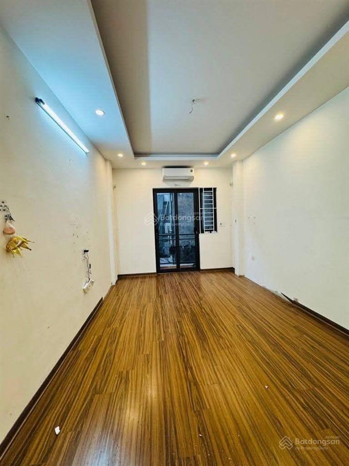 Minh khai, mặt tiền 4m8  2 thoáng, ngõ 3 gác đua. 6.9 tỷ