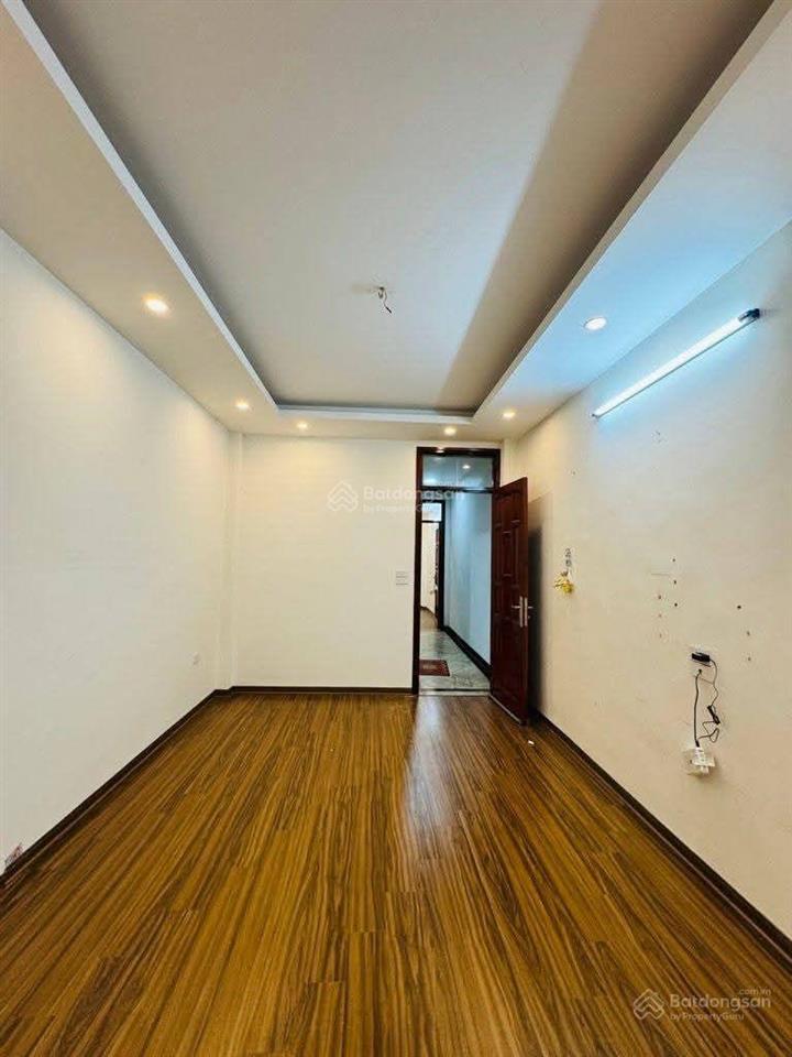 Minh khai, mặt tiền 4m8  2 thoáng, ngõ 3 gác đua. 6.9 tỷ