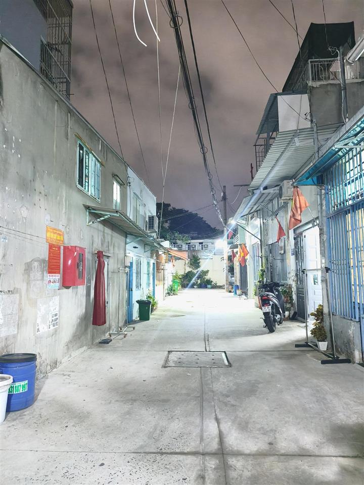 Bán gấp lô đất ngay trường nguyễn hiền, tân thới hiệp 14