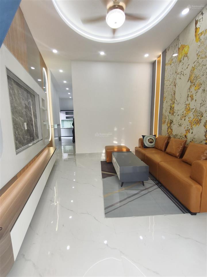 Nhà shr hẻm xe hơi thông ngay chợ hóc môn, bv hóc môn
