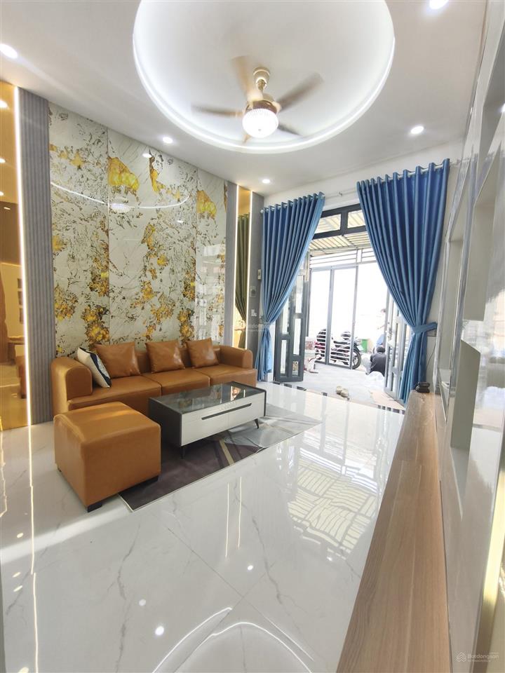 Nhà shr hẻm xe hơi thông ngay chợ hóc môn, bv hóc môn