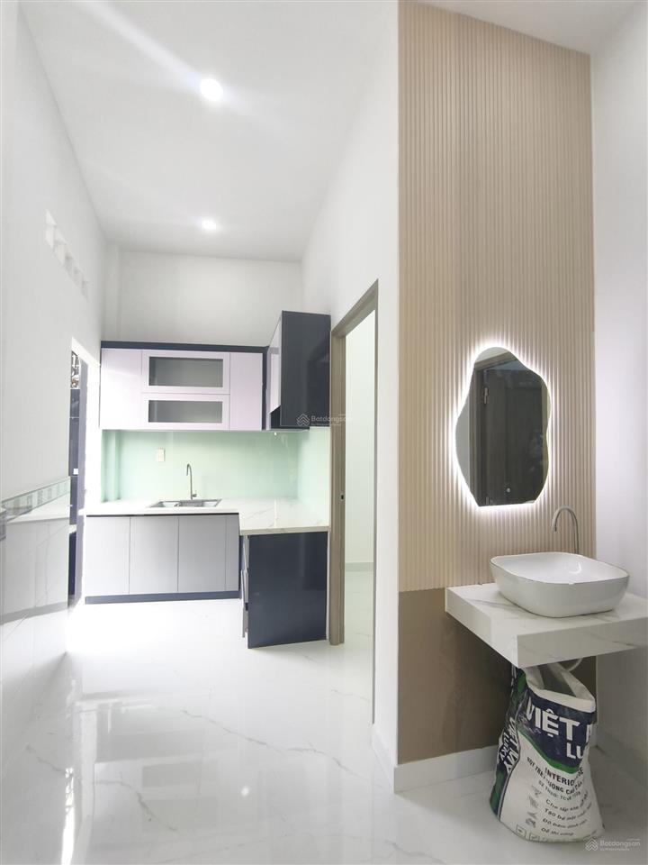 Nhà shr hẻm xe hơi thông ngay chợ hóc môn, bv hóc môn