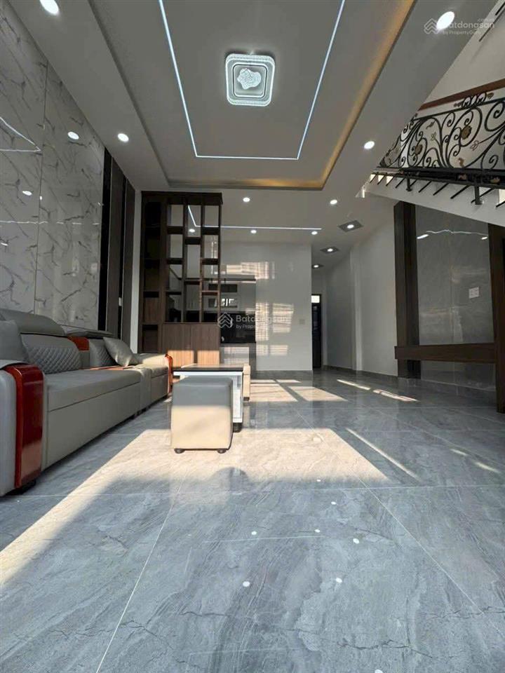 Nhà mới hẻm xe hơi võ thị hồi, gần chợ đầu mối, nhà thờ bùi môn