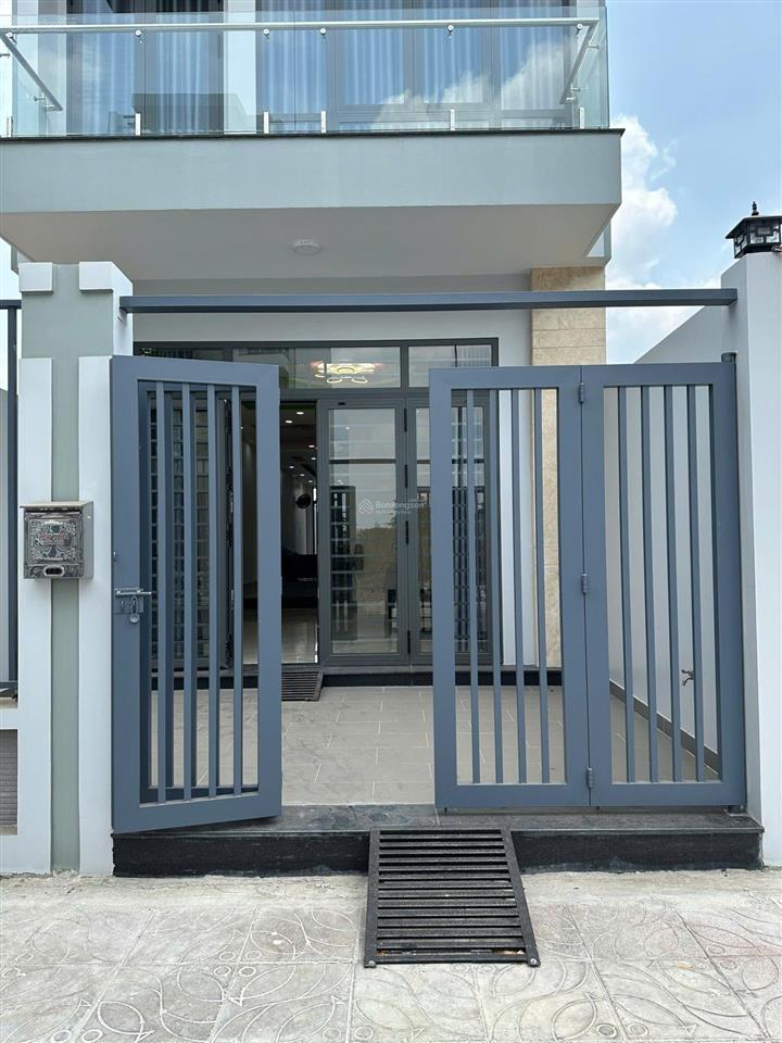 Cần bán gấp nhà 4 tầng khu đô thị mới xuân thới đông hóc môn