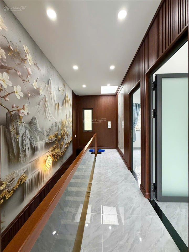 Bán nhà mới đúc kiên cố, huỳnh thị hai gần chợ ba bầu