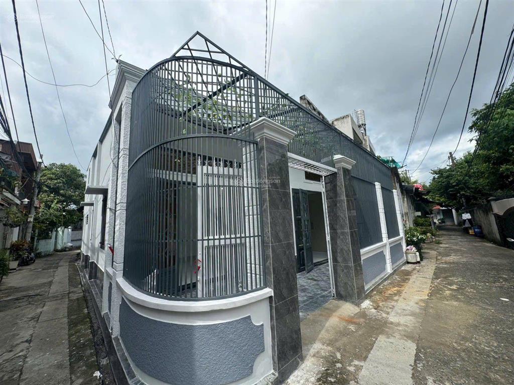 Giảm 200tr nhà góc 2 mặt tiền p. tân chánh hiệp sân vườn