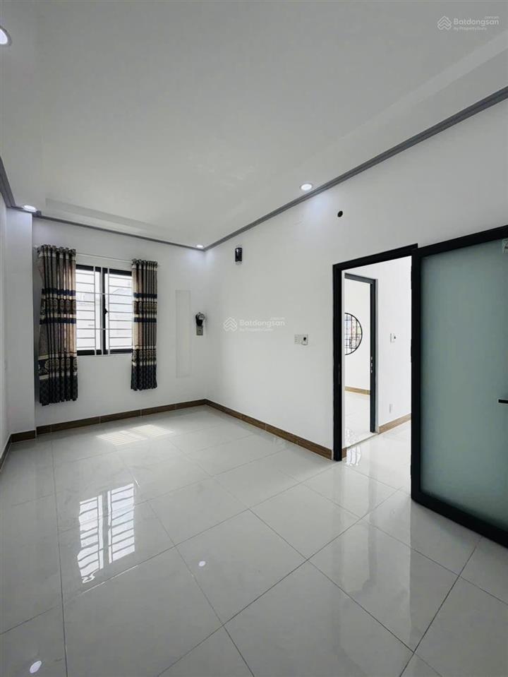 Nhà bà hom quận 6  hẻm 4.5m thông xe hơi đỗ cửa  3 tầng  4pn  4.85 tỉ