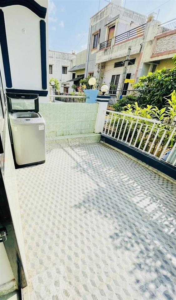 Nhà hậu giang quận 6 gần chợ phú định  hẻm xe hơi  72m2  3 tầng  9.5 tỉ