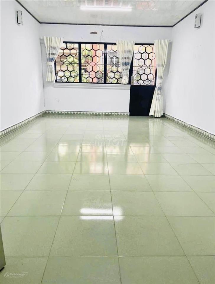 Nhà hậu giang quận 6 gần chợ phú định  hẻm xe hơi  72m2  3 tầng  9.5 tỉ