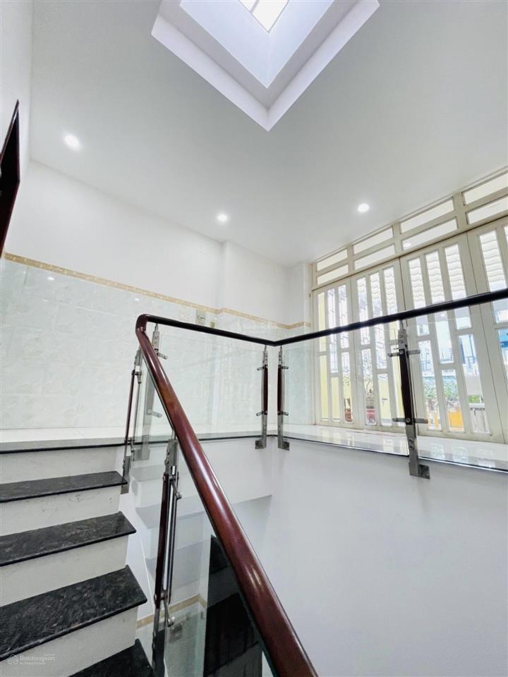 Bán gấp mặt tiền kinh doanh đs22 lê văn quới bình tân 3 tầng, sổ riêng, chỉ 8 tỷ