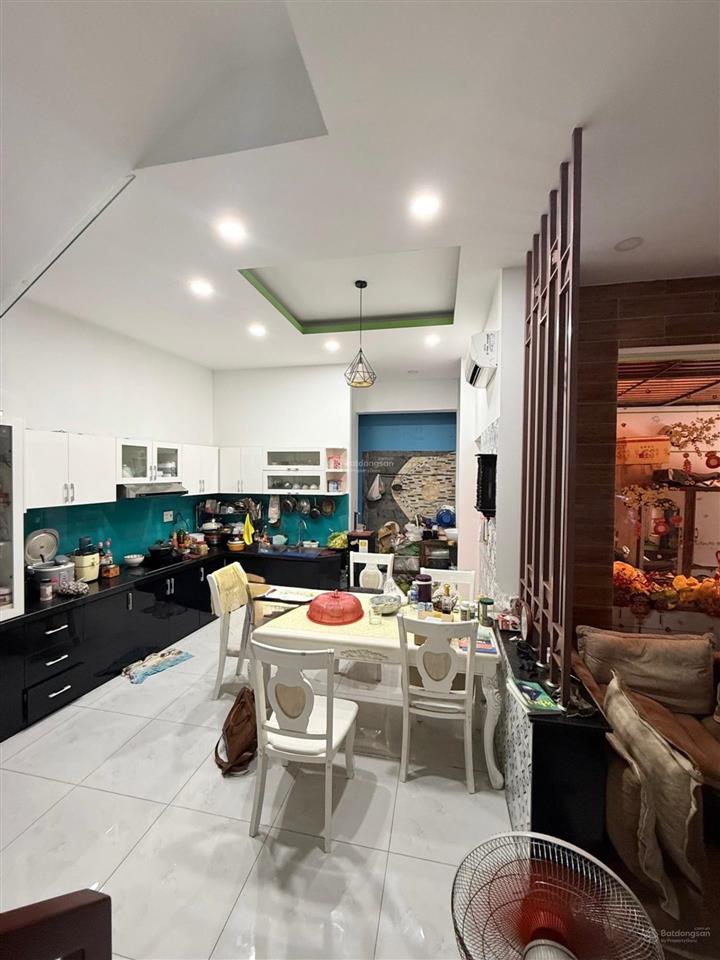 Giảm còn 7,3 tỷ. nhà 4 tầng khu đồng bộ đường số 7, gara ô tô, 4pn, gần aeon tân phú