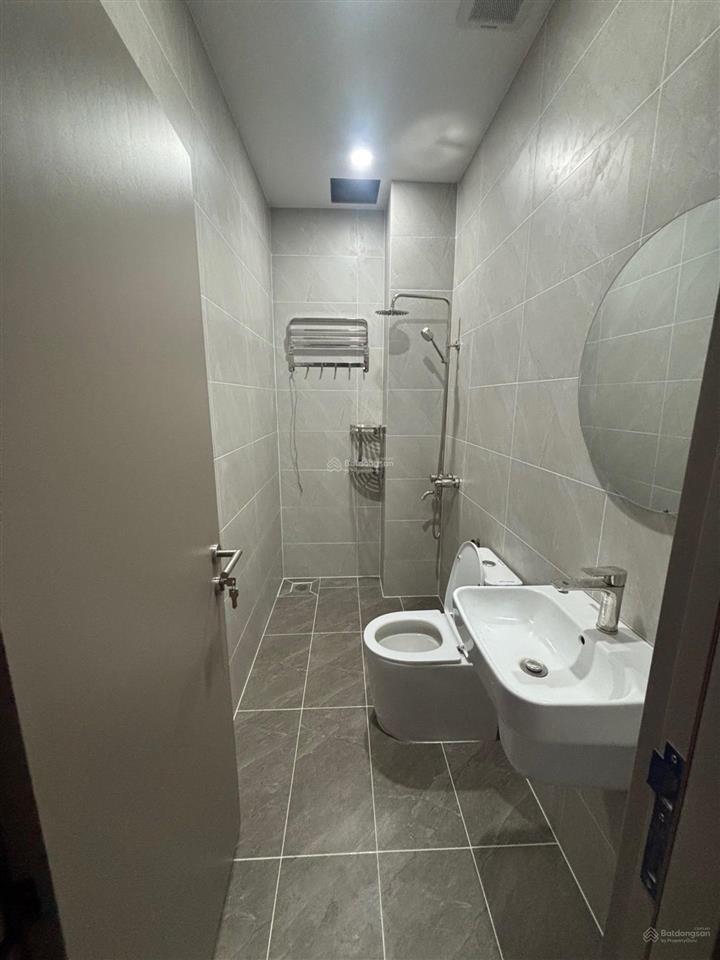 Nhà đình nghi xuân 68m, 4 tầng, 4pn, ô tô vào nhà, gần chợ bốn xã, giá 8,99 tỷ