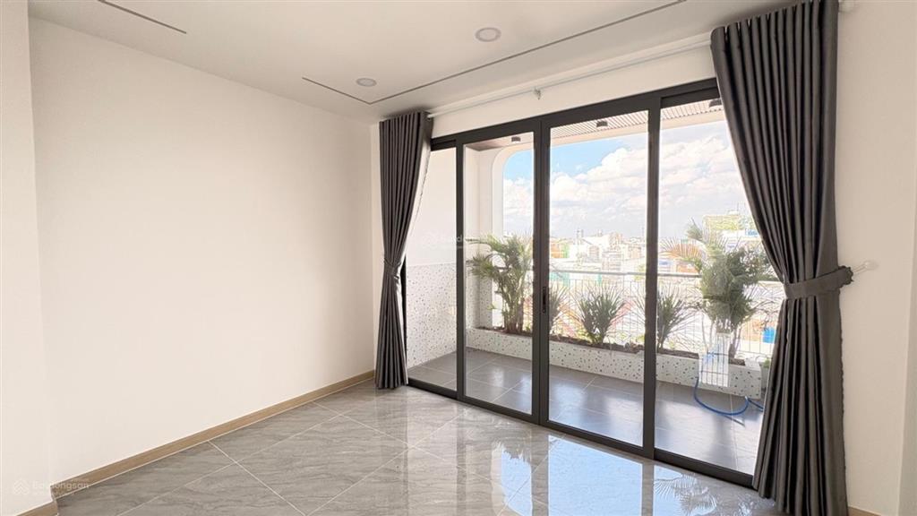 Nhà đường số 18 bình tân  hẻm 7m thông  69m2  5 tầng full nội thất  4pn  chỉ 7,5 tỉ