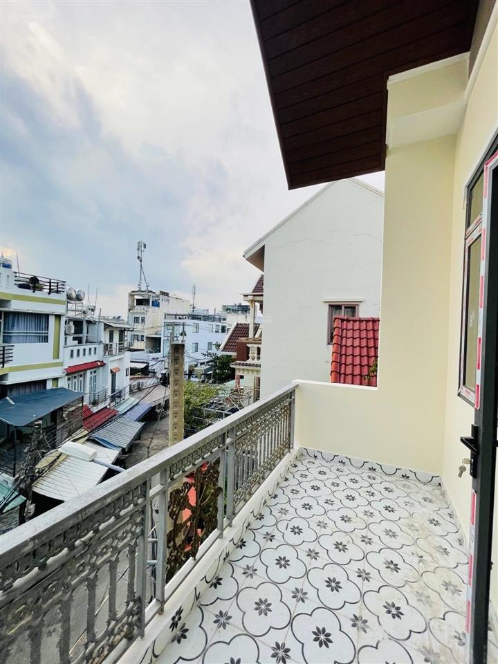 Nhà đình nghi xuân bình tân gần ngã tư 4 xã, tân phú, hẻm xe hơi 7m thông, 77m2, 3 tầng, 4pn, 7.8 t