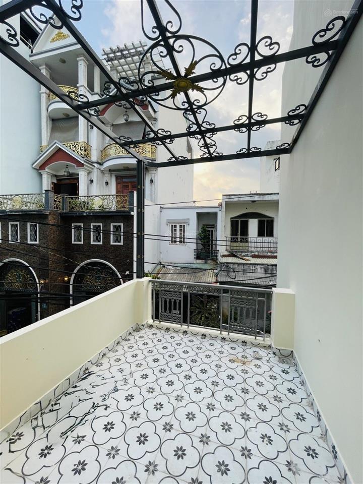 Nhà đình nghi xuân bình tân gần ngã tư 4 xã, tân phú, hẻm xe hơi 7m thông, 77m2, 3 tầng, 4pn, 7.8 t