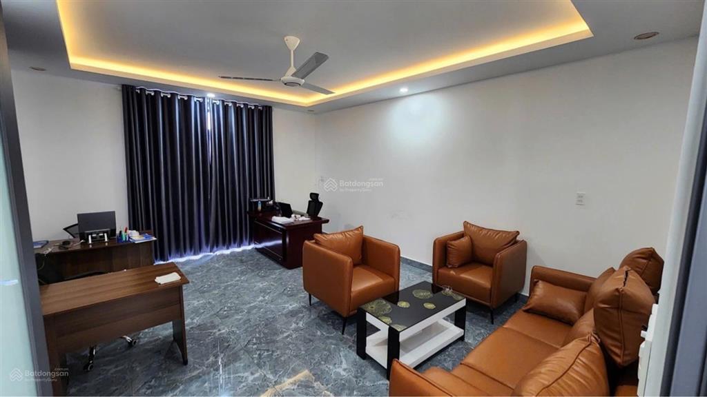 Biệt thự phố tân cổ điển  góc 2 mặt tiền khu tên lửa bình tân  100m2  4 tầng  3pn  chỉ 18,5 tỉ