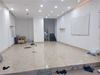 Bán nhà quận 1  võ văn kiệt  2 tầng  55m2  sổ riêng  chỉ 8,5 tỷ