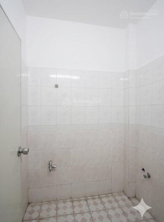 Nhỉnh 5tỷ  có nhà hxh  3 tầng  bê tông  quận 1  võ văn kiệt  p.cầu ông lãnh