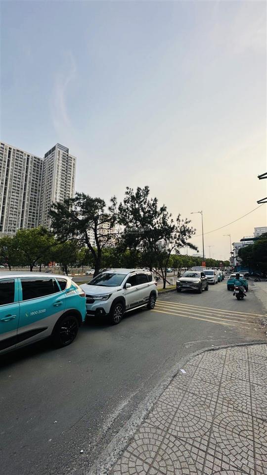 Bán nhà đẹpq.1 nguyễn cảnh trân  võ văn kiệt  4 tầng  25m2 vào ở ngay sổ riêng chỉ 8,2 tỷ