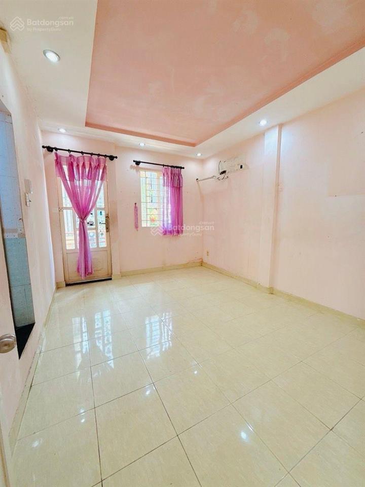 Bán nhà xinh  q1 trần hưng đạo 26m2  3 tầng  hẻm 3m  an ninh sổ riêng  chỉ hơn 5 tỷ