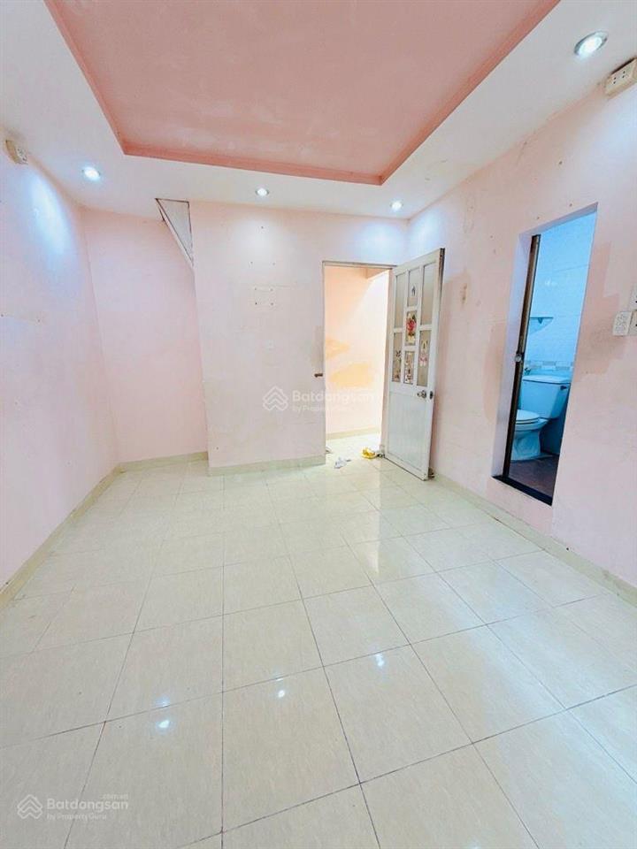 Bán nhà xinh  q1 trần hưng đạo 26m2  3 tầng  hẻm 3m  an ninh sổ riêng  chỉ hơn 5 tỷ