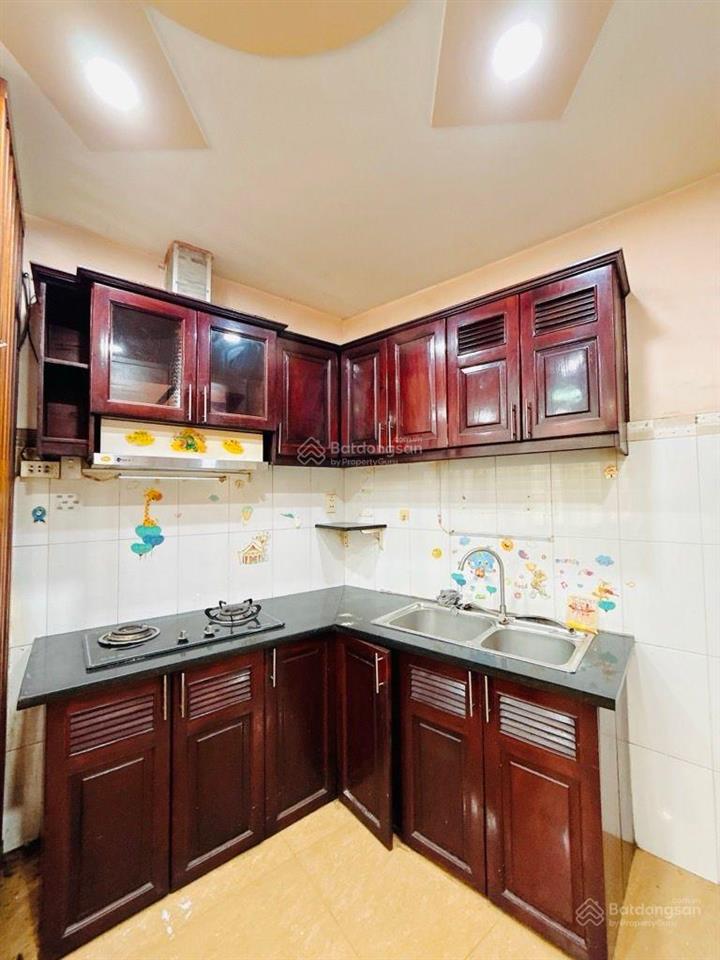 Bán nhà xinh  q1 trần hưng đạo 26m2  3 tầng  hẻm 3m  an ninh sổ riêng  chỉ hơn 5 tỷ