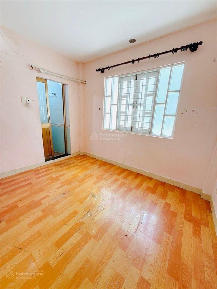 Bán nhà xinh  q1 trần hưng đạo 26m2  3 tầng  hẻm 3m  an ninh sổ riêng  chỉ hơn 5 tỷ