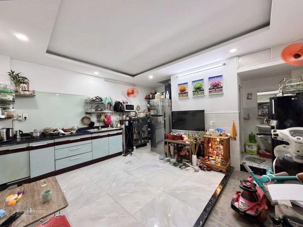 Bán nhà xinh  q1  cô bắc  sổ riêng vuông đẹp  23m2  5 tầng  an ninh  chỉ hơn 4 tỷ