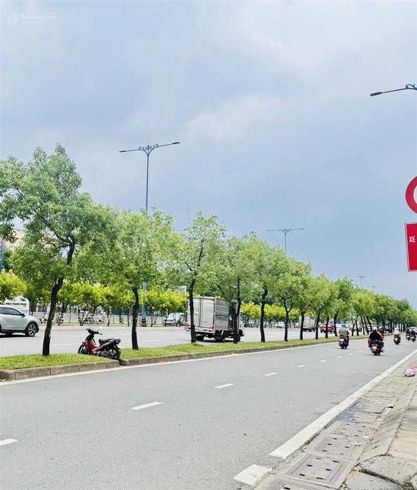 Bán nhà đẹp  q1  võ văn kiệt  3 tầng  full nội thất  28m2  sổ riêng  nhỉnh 6 tỷ