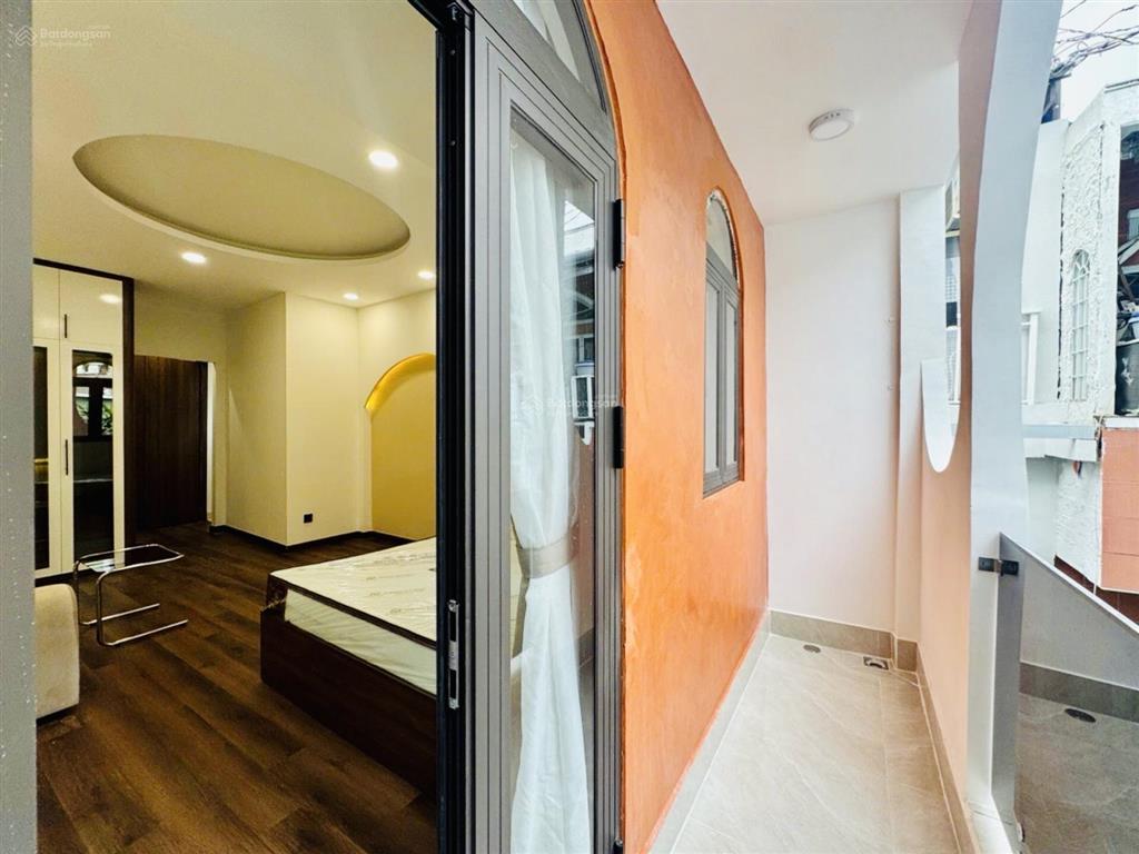 Bán nhà đẹp  q1  võ văn kiệt  3 tầng  full nội thất  28m2  sổ riêng  nhỉnh 6 tỷ