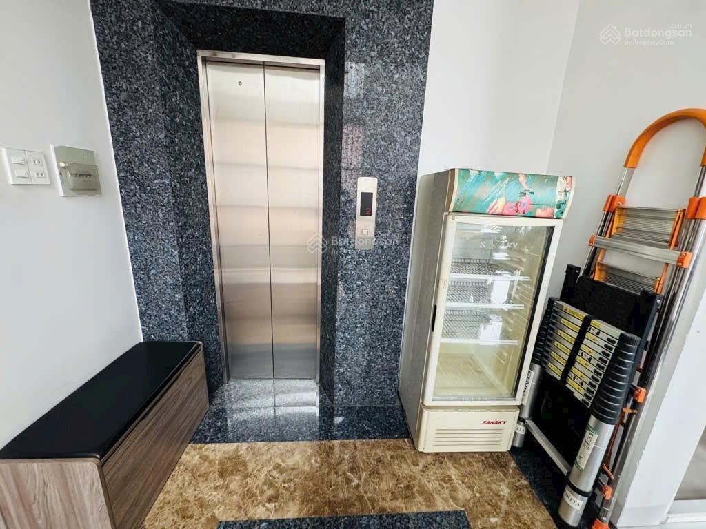 Biệt phủ quận 6210m2 3tầng thang máy nội thất 2tỷ sân vườn hòn non bộ  ngang 14m nở hậu 22tỷ tl