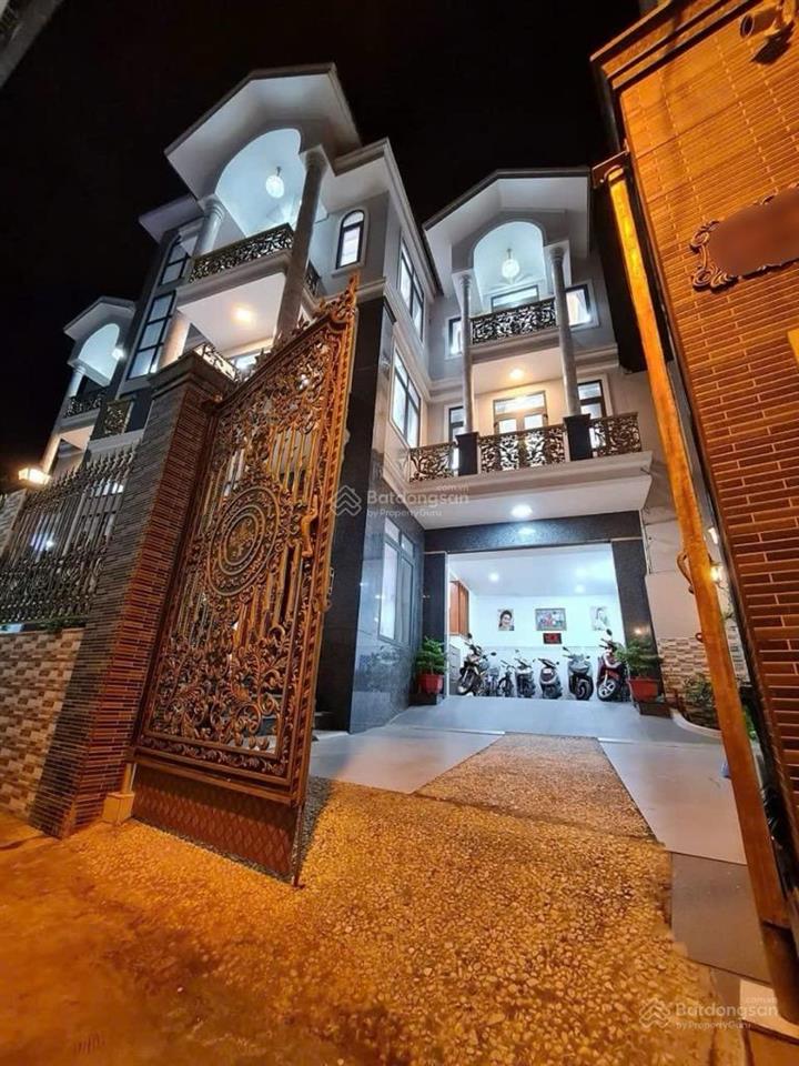 Biệt phủ quận 6210m2 3tầng thang máy nội thất 2tỷ sân vườn hòn non bộ  ngang 14m nở hậu 22tỷ tl