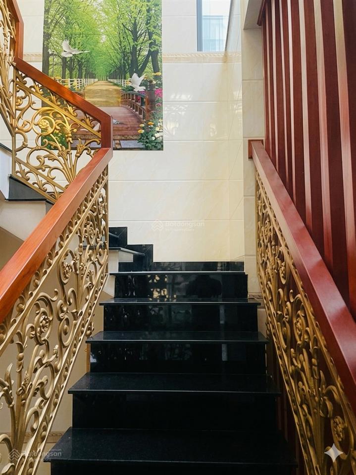Nếu anh chị cần mua bđs đẳng cấp giá trị  độc đáo biệt phủ gần bàu cát nhẹ 40ty  ngang 12m 4tầng