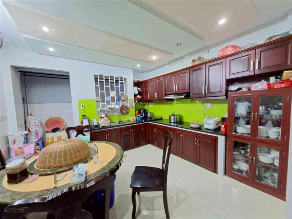 Chỉ 11đ síu  90m2 đường nhựa 8m thông 4 tầng wc riêng ngay trịnh đình trọng còn thương lượng
