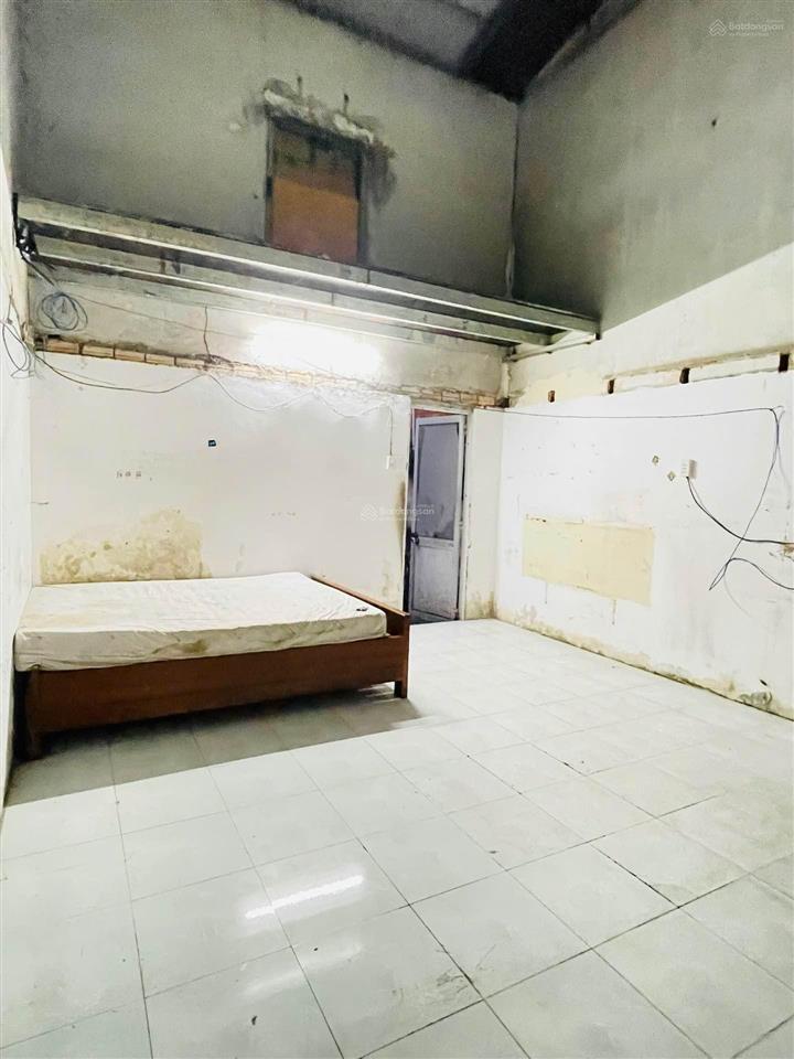Chỉ 5tỷ2 ngay cách mạng tháng 8  gần mặt tiền ngang 5m nở hậu 8m  64m2 danh thu 10tr  hẻm ôtô