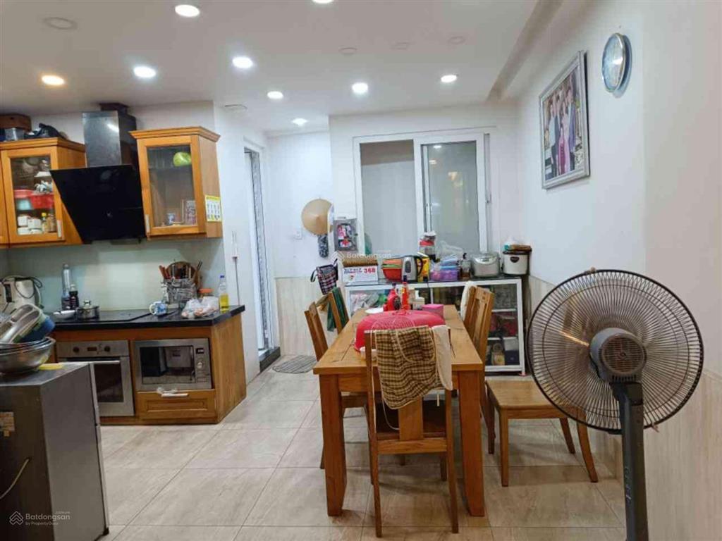 Sát mặt tiền tân quý  5m x 14m  4 tầng +sân thượng đường nhựa 8m ô tô dt 20tr/tháng còn hơn 9 tỷ
