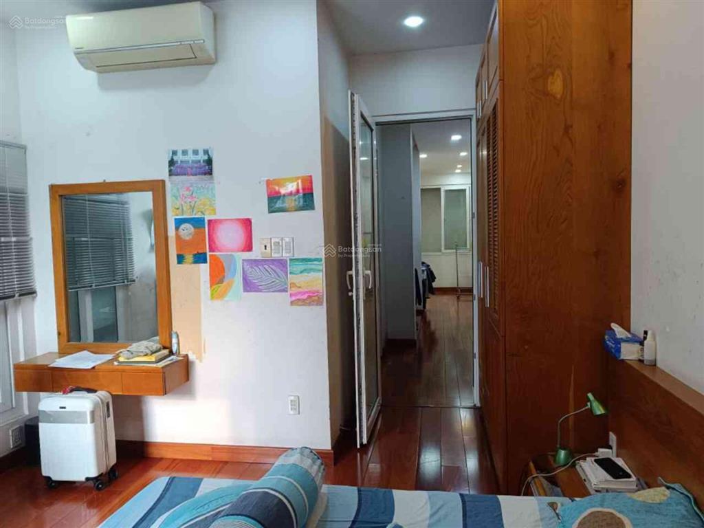 Sát mặt tiền tân quý  5m x 14m  4 tầng +sân thượng đường nhựa 8m ô tô dt 20tr/tháng còn hơn 9 tỷ