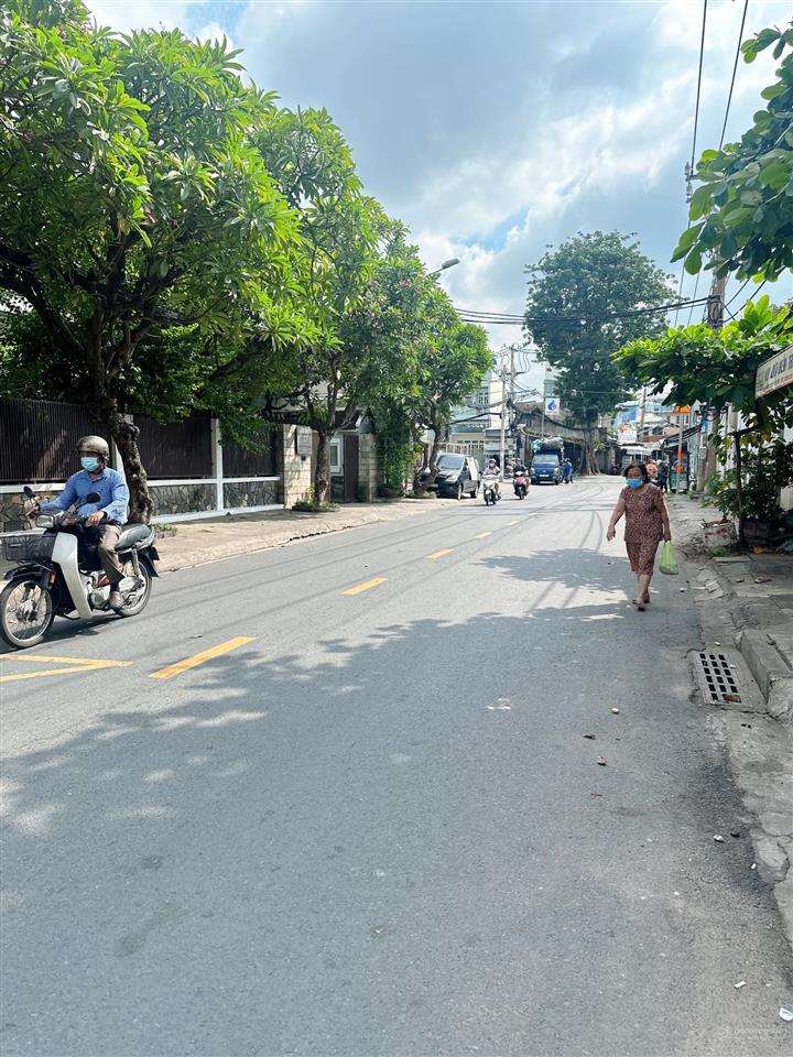 Mặt tiền tân phú  sát thạch lam  48m²  đường 16m vỉa hè 2m nhà đúc kiên cố nở hậu tốt hơn 6 tỷ